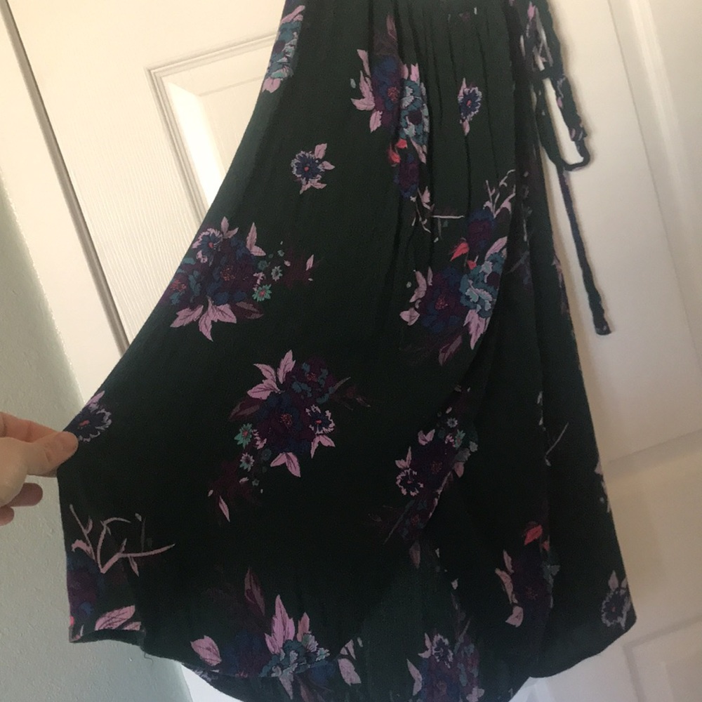 Floral patrons of peace wrap skirt size small